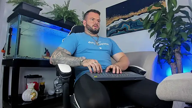 Snapshot of Johnnygrayson1 chatting on 06-23-26, 10:30 Johnnygrayson1 online show from 06-23-26, 10:30