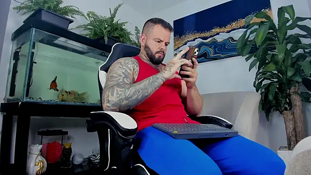 Snapshot of Johnnygrayson1 chatting on 07-06-26, 11:18 Johnnygrayson1 online show from 07-06-26, 11:18