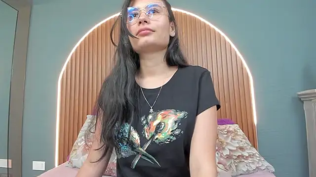 NayeCloud online show from 02-07-26, 03:43