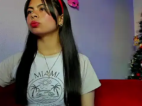 Snapshot of sallome21 chatting on 12-16-24, 09:20 sallome21 online show from 12-16-24, 09:20