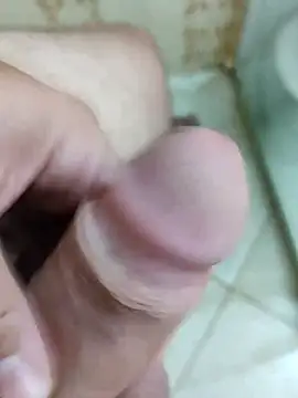 Snapshot of carvalhesco chatting on 01-12-26, 10:26 carvalhesco online show from 01-12-26, 10:26