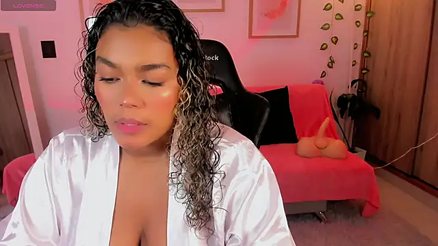 aleja montiel   online show from 04-16-26, 12:50