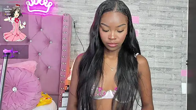 Snapshot of ShanelWest chatting on 01-16-25, 01:25 ShanelWest online show from 01-16-25, 01:25