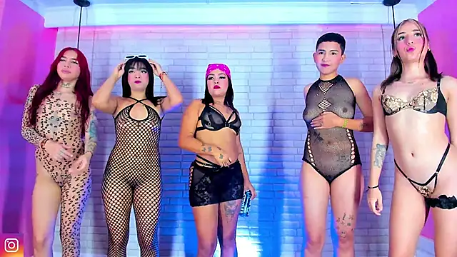 Snapshot of GIRLS_DIRTY_XTREME chatting on 02-04-25, 05:21 GIRLS DIRTY XTREME online show from 02-04-25, 05:21