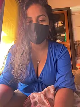 HaaniKaur online show from 11-19-25, 08:03