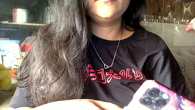 Snapshot of HaaniKaur chatting on 06-11-26, 04:54 HaaniKaur online show from 06-11-26, 04:54