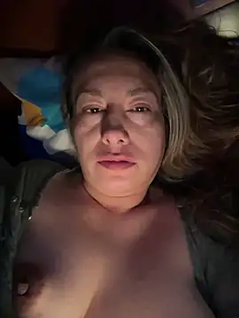 xLadyScarlettx online show from 12-13-24, 04:33