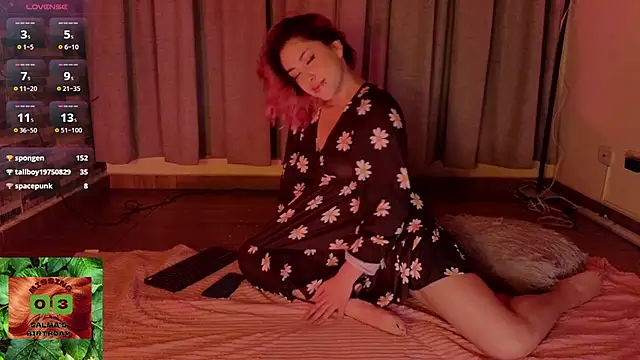 Snapshot of Hairyandsexysalma chatting on 03-17-25, 06:40 Hairyandsexysalma online show from 03-17-25, 06:40