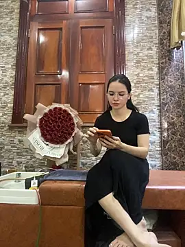 Snapshot of LiLi-Kirix99 chatting on 05-26-26, 04:41 LiLi-Kirix99 online show from 05-26-26, 04:41