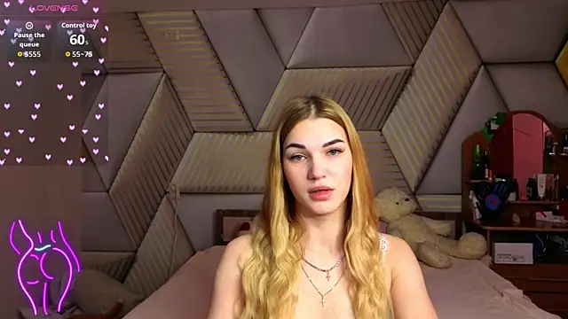 Hellen Moore online show from 02-17-26, 03:25