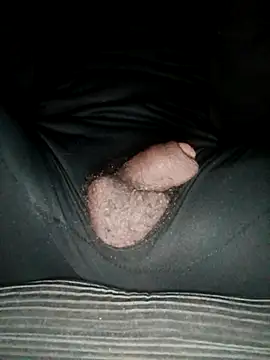 Snapshot of negosaliente chatting on 12-22-25, 06:21 negosaliente online show from 12-22-25, 06:21