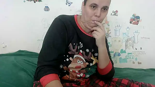 Snapshot of VixenBya chatting on 01-25-25, 10:40 VixenBya online show from 01-25-25, 10:40