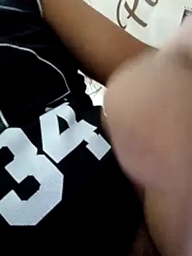 Snapshot of Ithamar89 chatting on 02-11-26, 11:26 Ithamar89 online show from 02-11-26, 11:26