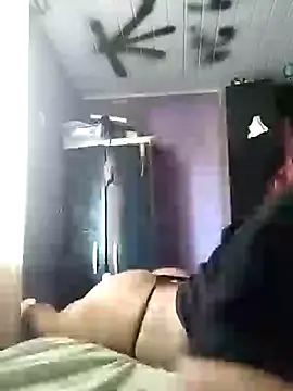 Snapshot of lorraine_alves_ferreira chatting on 01-23-25, 07:29 lorraine alves ferreira online show from 01-23-25, 07:29