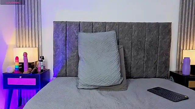 Snapshot of Ema_Stone65 chatting on 02-14-26, 08:05 Ema Stone65 online show from 02-14-26, 08:05