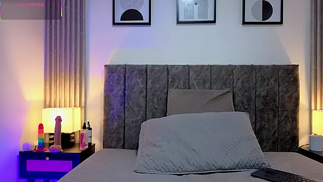 Snapshot of Ema_Stone65 chatting on 02-25-26, 07:45 Ema Stone65 online show from 02-25-26, 07:45