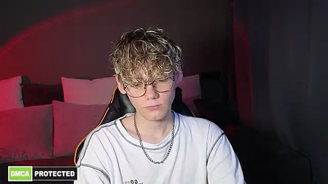 Keytaro online show from 03-29-26, 01:22