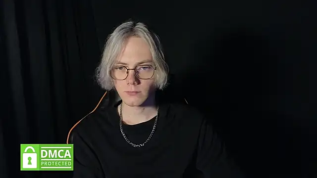 Snapshot of Keytaro chatting on 06-15-26, 11:12 Keytaro online show from 06-15-26, 11:12