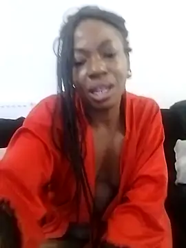 Snapshot of Cinderella_Jewels_ chatting on 06-22-26, 11:35 Cinderella Jewels online show from 06-22-26, 11:35
