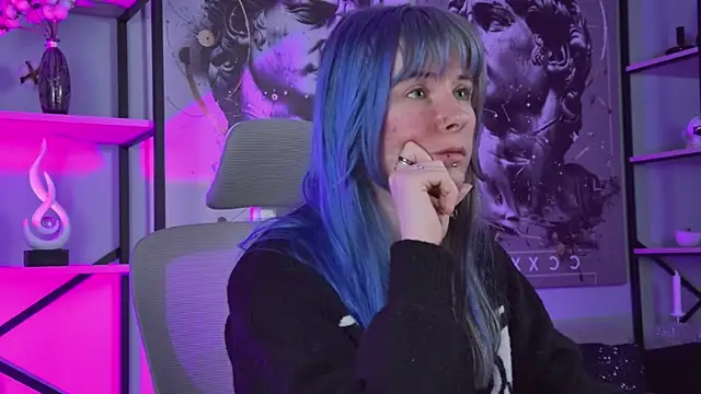 LexiWenford online show from 04-29-26, 02:48