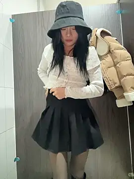 Snapshot of Asia-Melody chatting on 03-13-25, 06:37 Asia-Melody online show from 03-13-25, 06:37