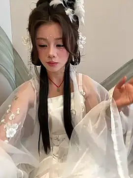 Snapshot of Asia-Melody chatting on 04-30-26, 04:30 Asia-Melody online show from 04-30-26, 04:30