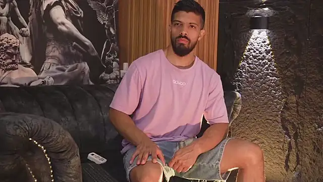 DannSaenz online show from 11-03-25, 02:40