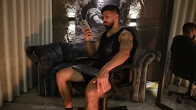 Snapshot of DannSaenz chatting on 02-06-26, 01:58 DannSaenz online show from 02-06-26, 01:58