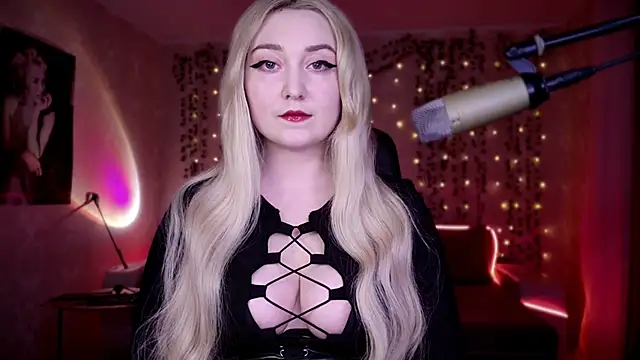 AllisonBlack  online show from 04-20-26, 07:26