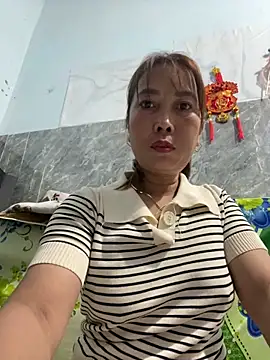 Linaannn online show from 03-09-26, 11:42