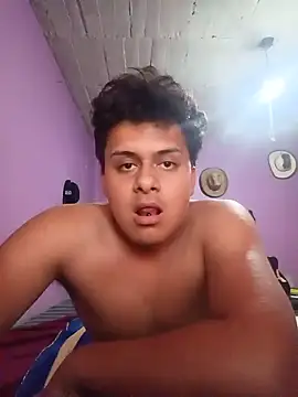 Leolvera23 online show from 06-18-26, 04:57