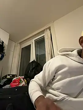 Snapshot of esteraulxxx chatting on 10-01-25, 11:00 esteraulxxx online show from 10-01-25, 11:00