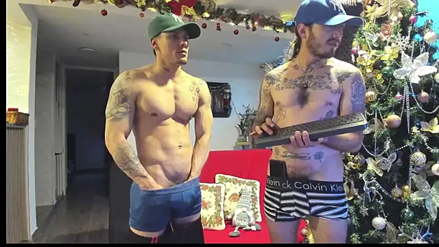 Snapshot of MARCELOANDLUCIAN chatting on 12-01-25, 10:48 MARCELOANDLUCIAN online show from 12-01-25, 10:48