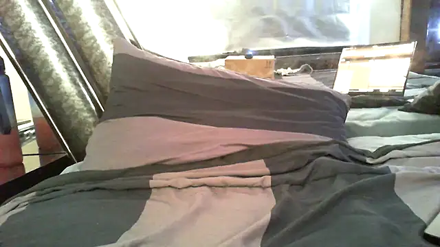 Snapshot of dreamboydani chatting on 11-04-25, 01:27 dreamboydani online show from 11-04-25, 01:27