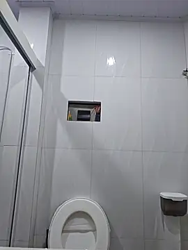 Snapshot of Binhosex2024 chatting on 02-17-25, 05:25 Binhosex2024 online show from 02-17-25, 05:25