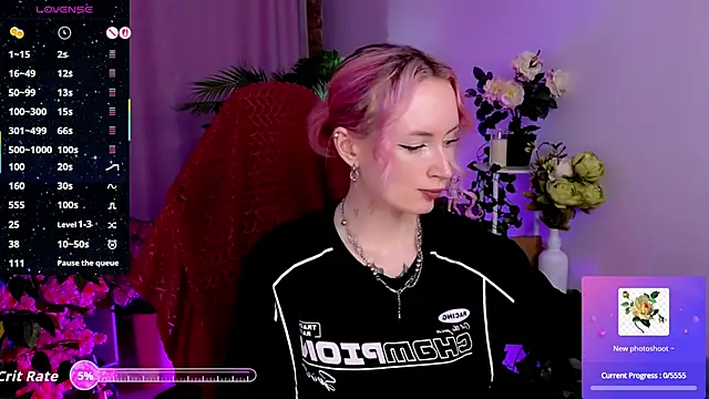 Snapshot of _HelenCarter chatting on 05-08-26, 08:47 HelenCarter online show from 05-08-26, 08:47