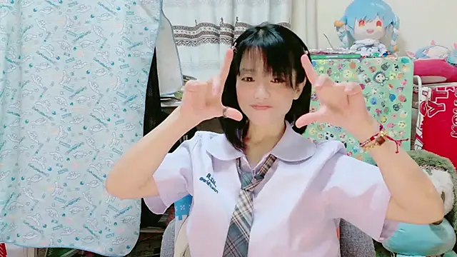 renapiyon8182 online show from 01-25-25, 07:49