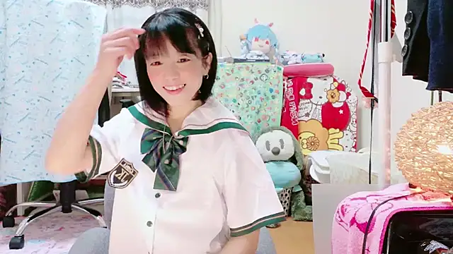 renapiyon8182 online show from 03-22-25, 07:31