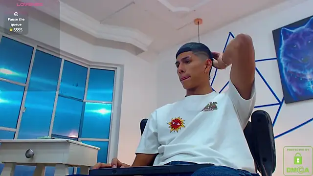 Snapshot of Valerio_20 chatting on 12-15-24, 04:07 Valerio 20 online show from 12-15-24, 04:07