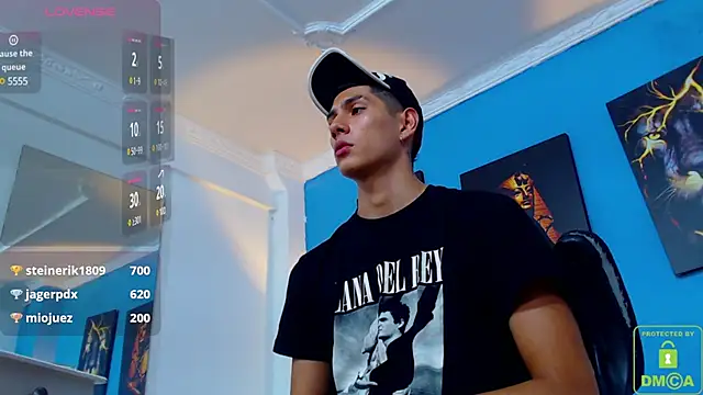 Snapshot of Valerio_20 chatting on 12-26-24, 11:35 Valerio 20 online show from 12-26-24, 11:35