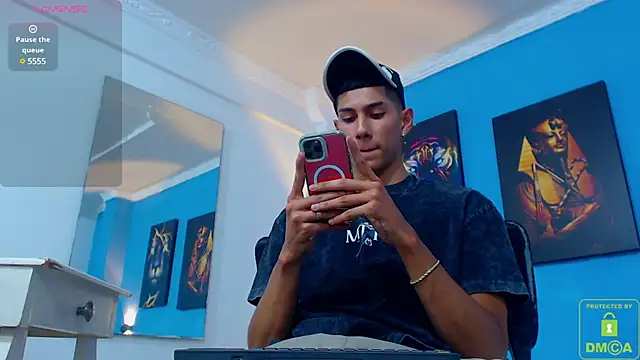 Snapshot of Valerio_20 chatting on 01-21-25, 07:50 Valerio 20 online show from 01-21-25, 07:50