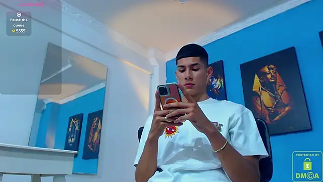 Snapshot of Valerio_20 chatting on 01-28-25, 08:15 Valerio 20 online show from 01-28-25, 08:15