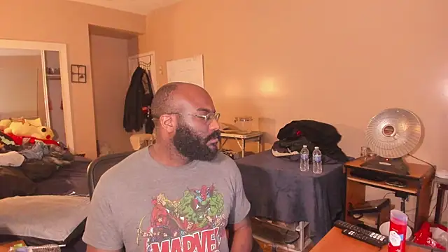 MrChuckDailyXXX online show from 04-16-26, 03:18