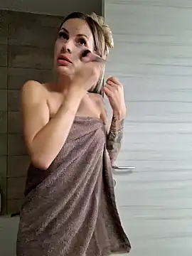 EileX official online show from 01-18-25, 09:13