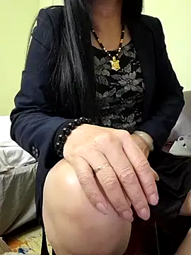 Snapshot of Hangem111 chatting on 11-03-25, 02:18 Hangem111 online show from 11-03-25, 02:18