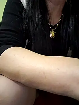 Snapshot of Hangem111 chatting on 11-30-25, 03:38 Hangem111 online show from 11-30-25, 03:38