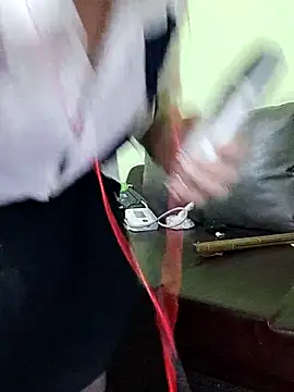 Snapshot of Hangem111 chatting on 12-19-25, 01:51 Hangem111 online show from 12-19-25, 01:51