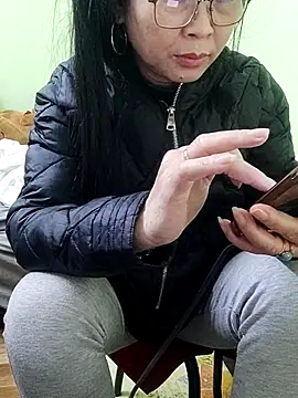 Snapshot of Hangem111 chatting on 01-06-26, 07:23 Hangem111 online show from 01-06-26, 07:23