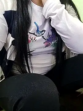 Snapshot of Hangem111 chatting on 01-12-26, 05:34 Hangem111 online show from 01-12-26, 05:34