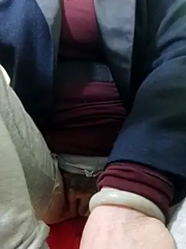 Snapshot of Hangem111 chatting on 02-12-26, 05:57 Hangem111 online show from 02-12-26, 05:57